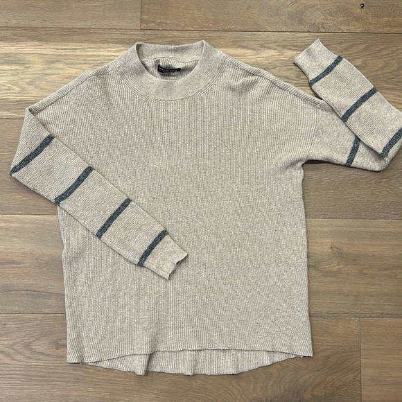 American Eagle sweater - Picture 3 of 4